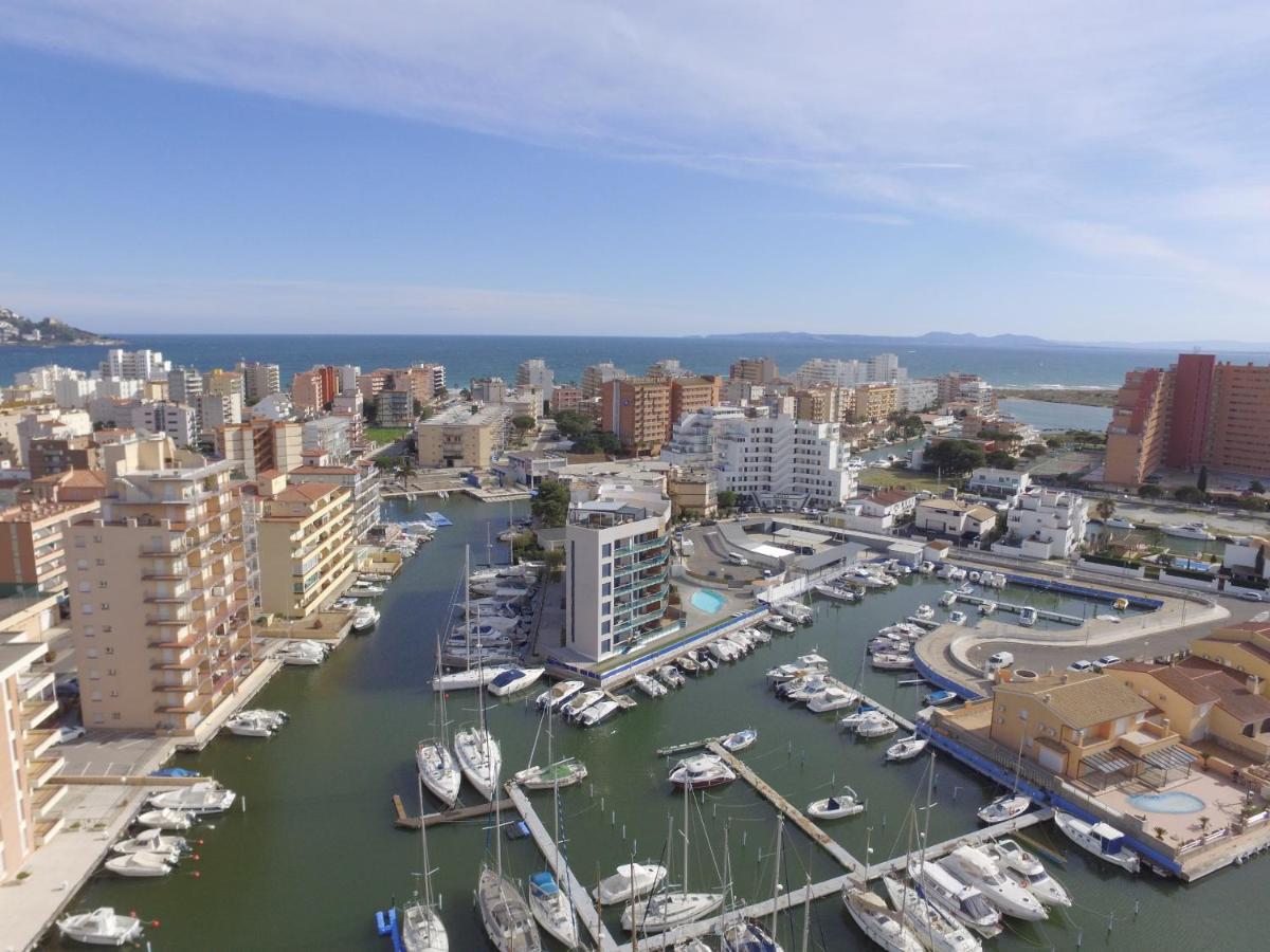 Rnet - Apartments Roses Port Trebol エクステリア 写真