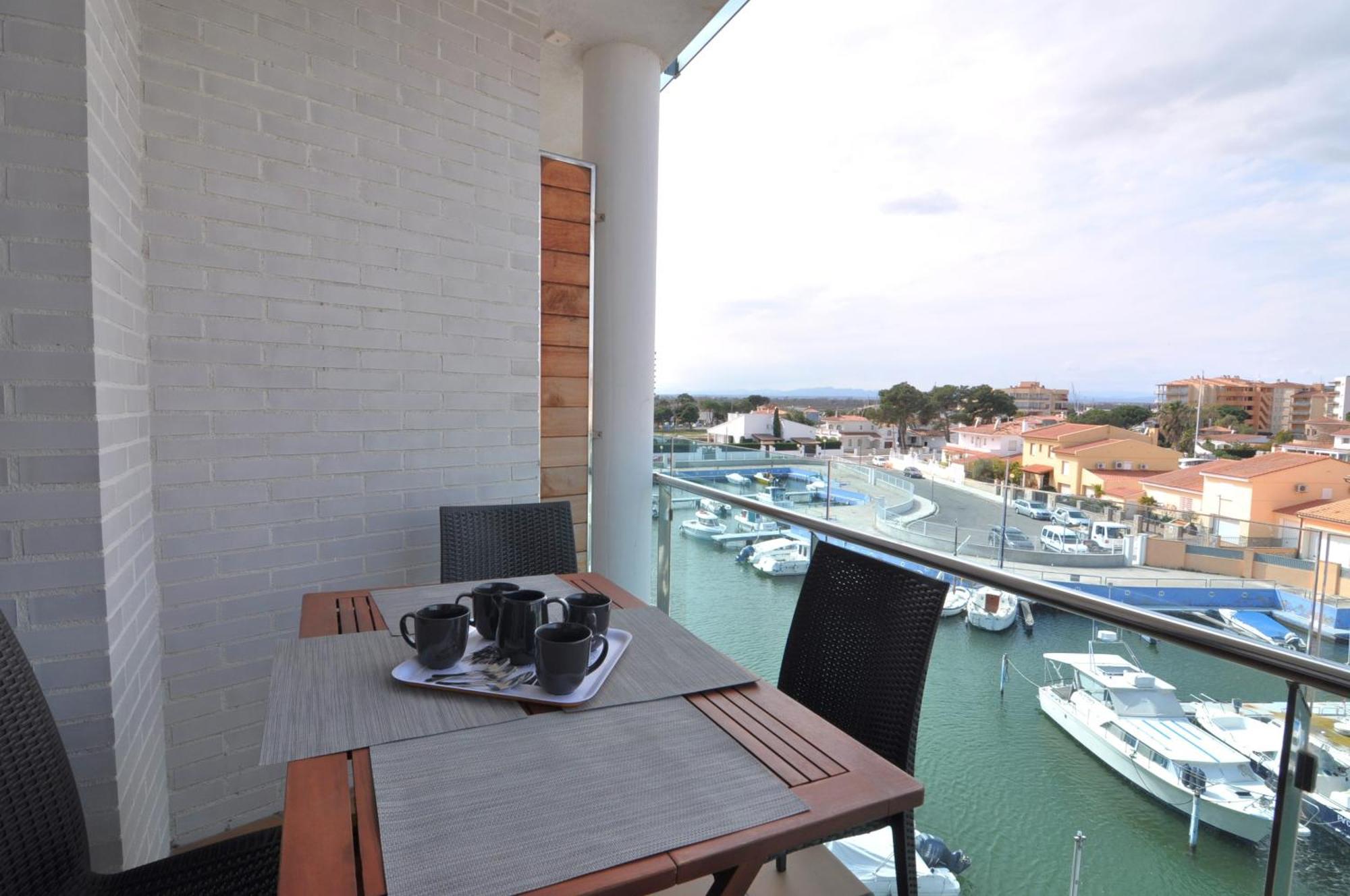 Rnet - Apartments Roses Port Trebol エクステリア 写真