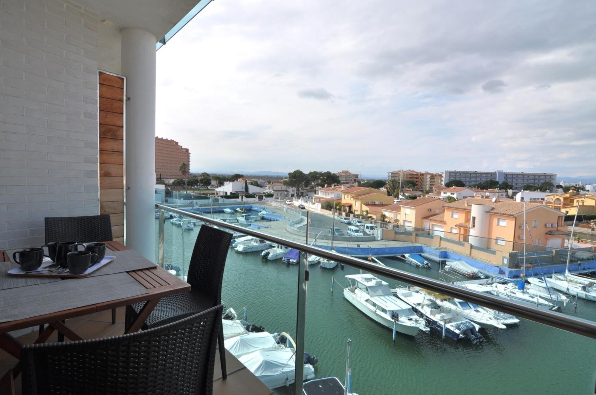 Rnet - Apartments Roses Port Trebol エクステリア 写真