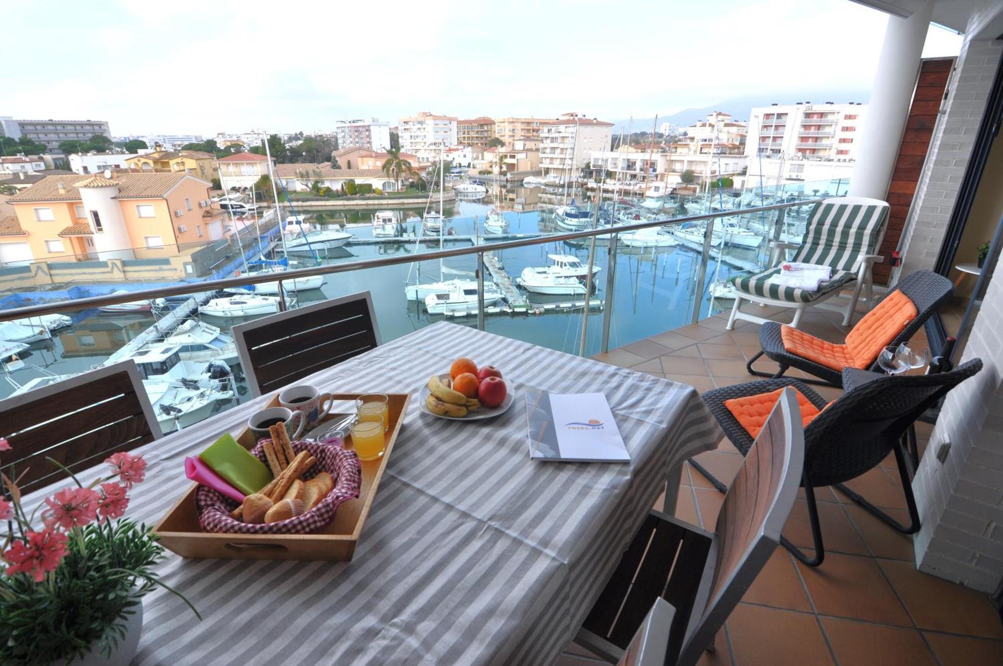 Rnet - Apartments Roses Port Trebol エクステリア 写真