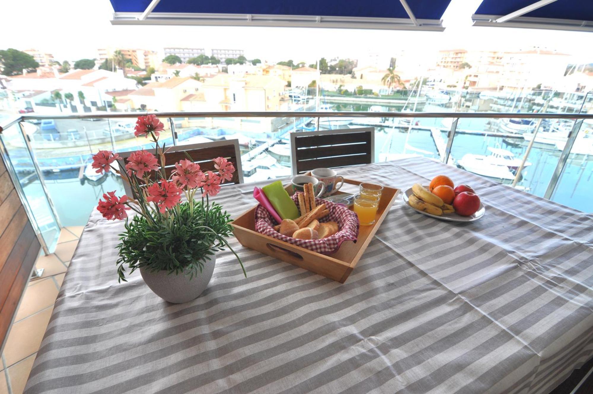 Rnet - Apartments Roses Port Trebol エクステリア 写真